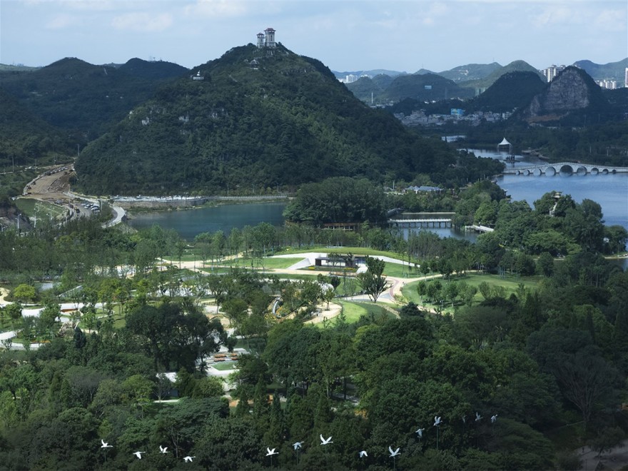 贵州安顺虹山湖市民公园-3
