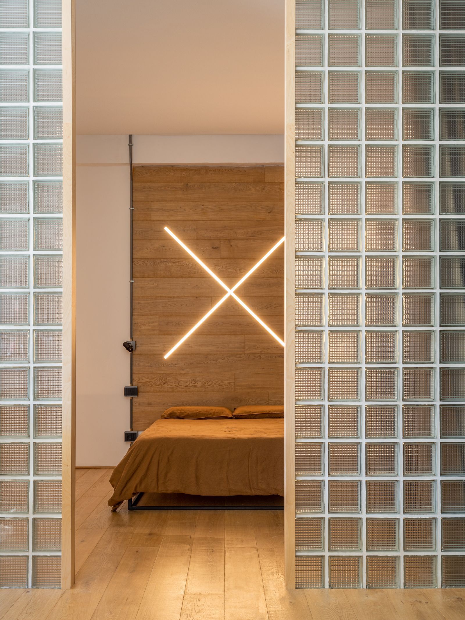 托斯卡纳旧工厂改造为工业风家庭住宅丨Alessandra Bartali-29