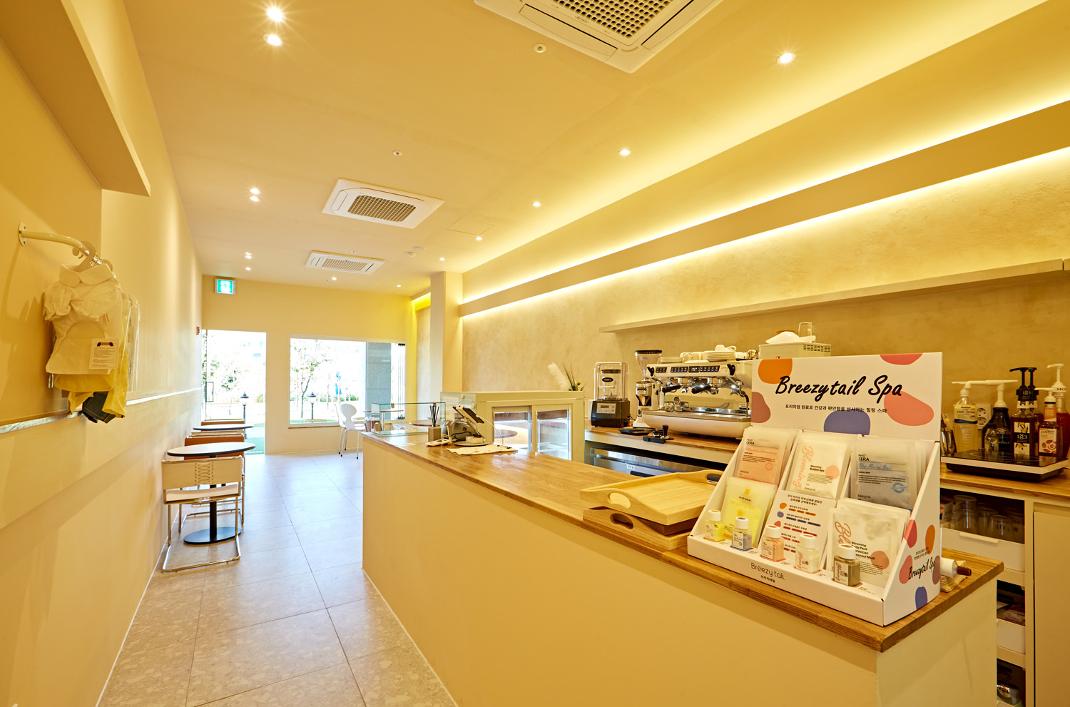 韩咖啡店设计 | 照明点亮 14 平空间-8