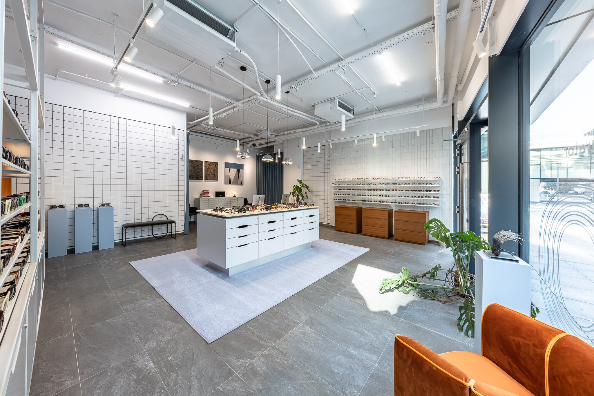 THE SUNGLASSCURATOR STORE 室内设计丨罗马尼亚布加勒斯特丨mihaelaabordeianu + Sobo Studio-18