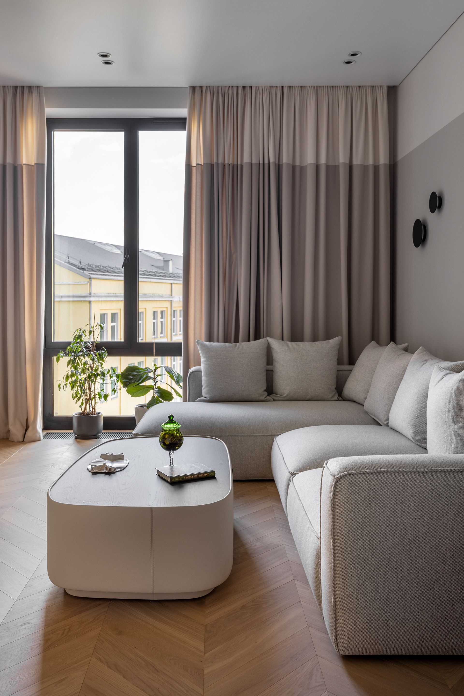 flat with art in moscow-9