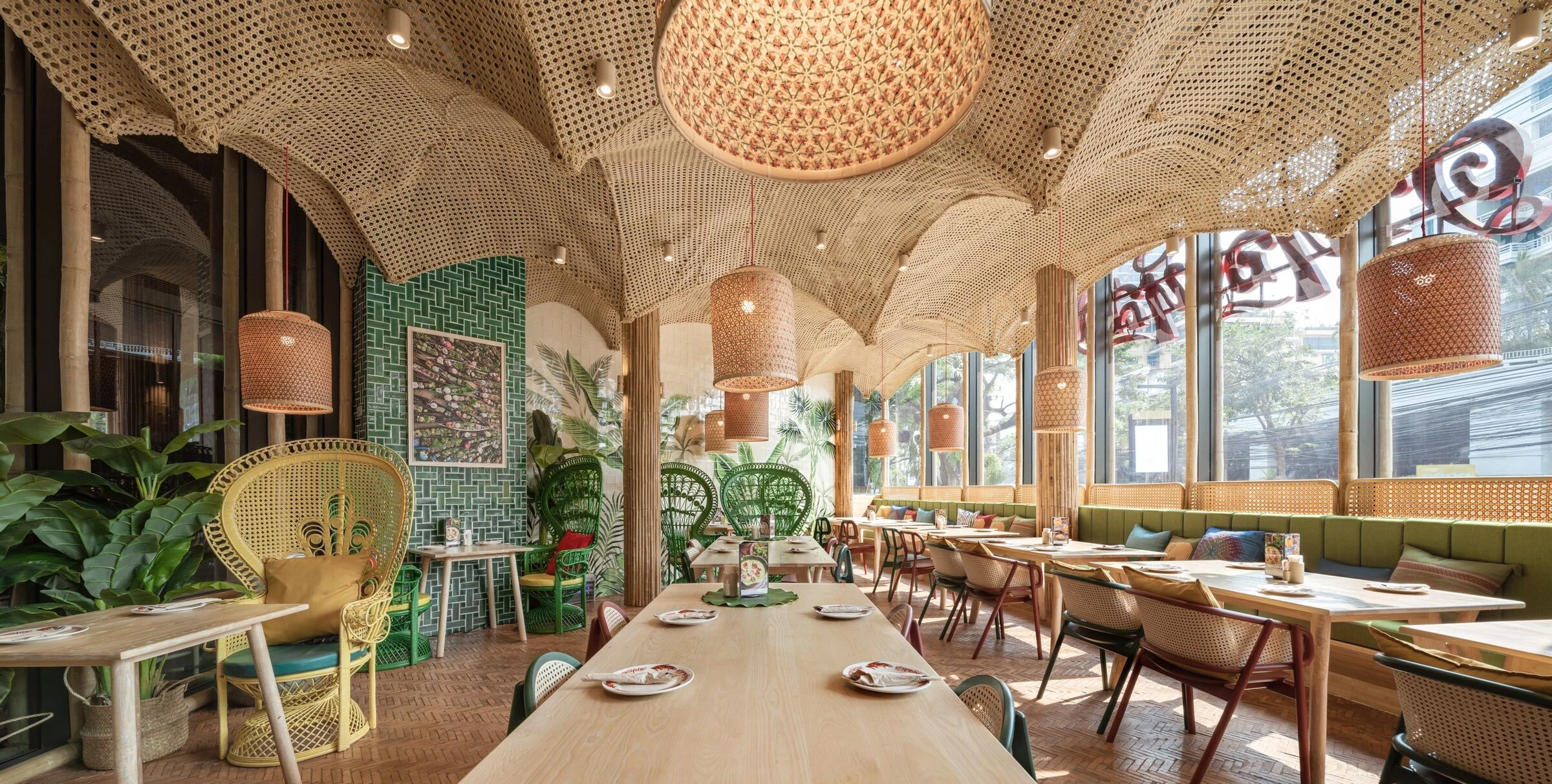 泰国东北风情餐厅设计-11