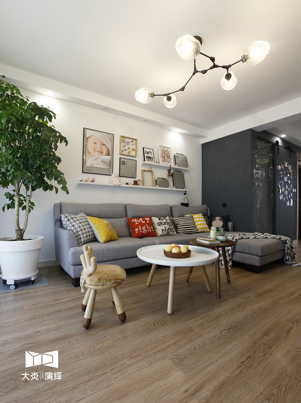 85 后 IT 男为爱妻打造北欧风文艺家居-14