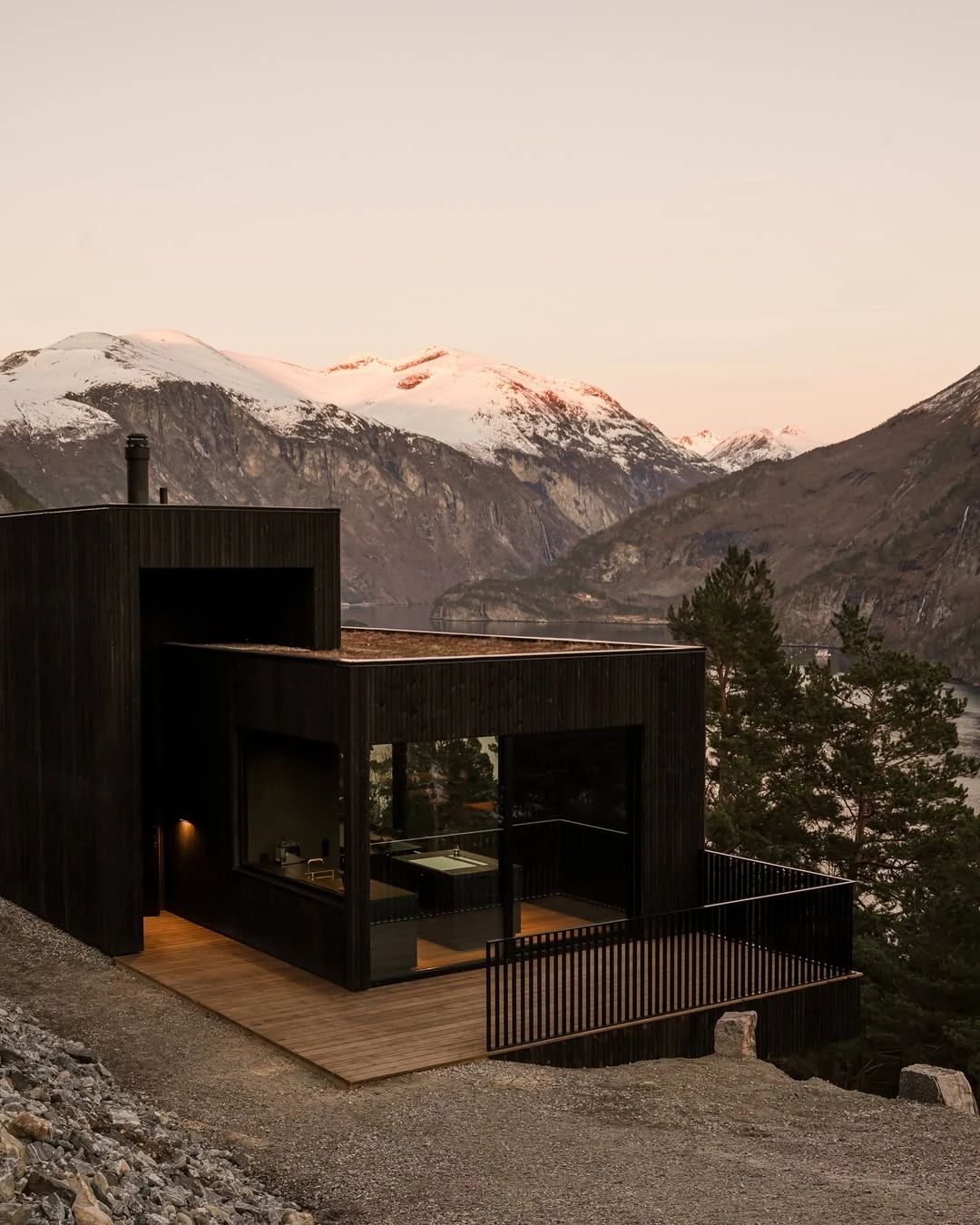 挪威西海岸度假别墅丨OFFICE INAINN-7