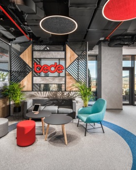 英伦风 Bede 办公室丨保加利亚丨MoVe Architects