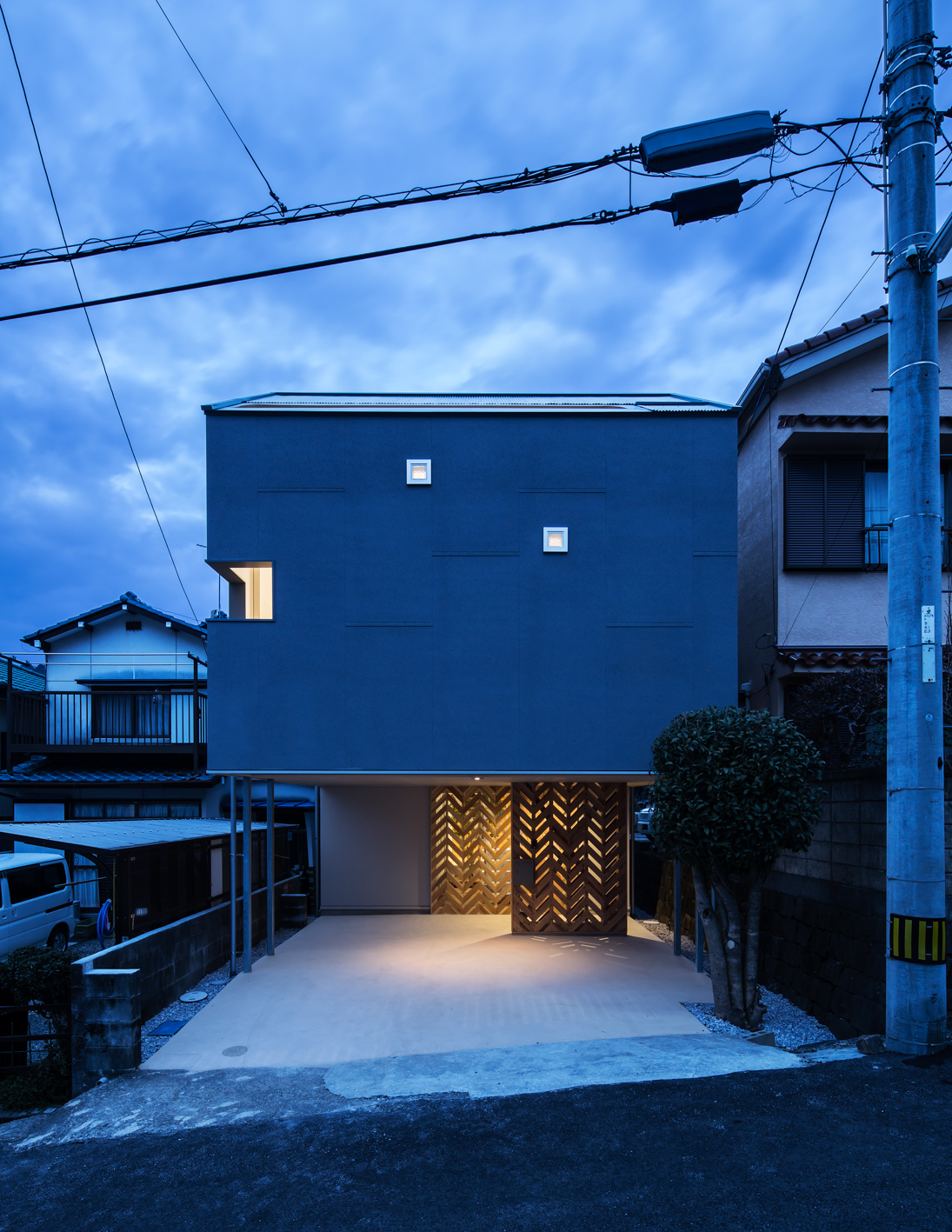 双屋共生,绿意盎然的家庭住宅-27