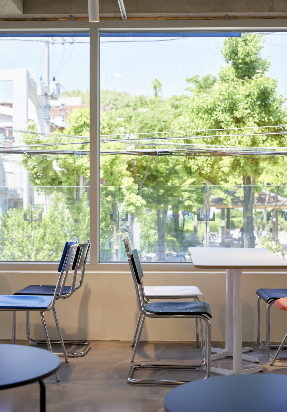 简约现代风 40 平咖啡店设计-15