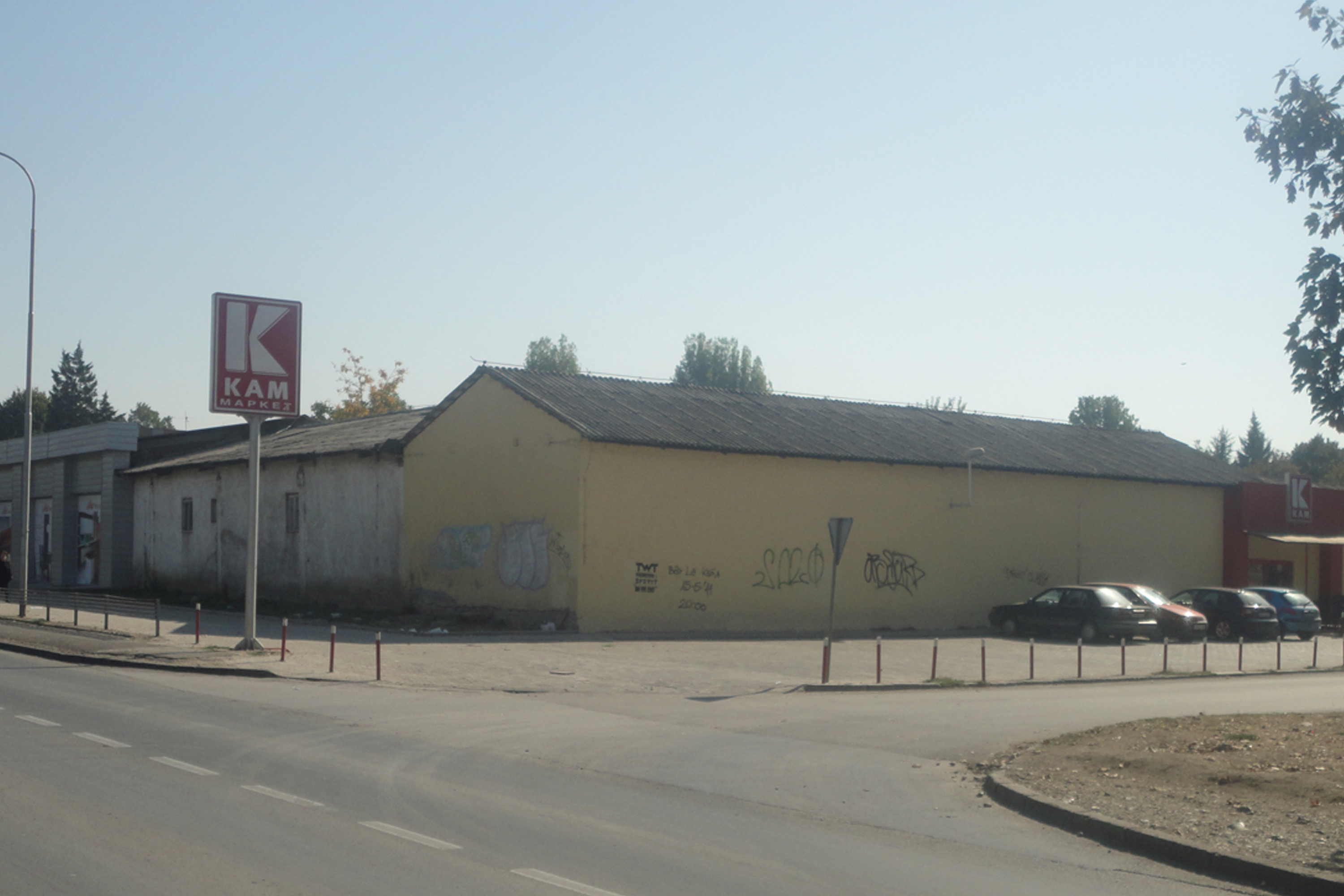 重塑旧厂房,打造低价优质超市-11