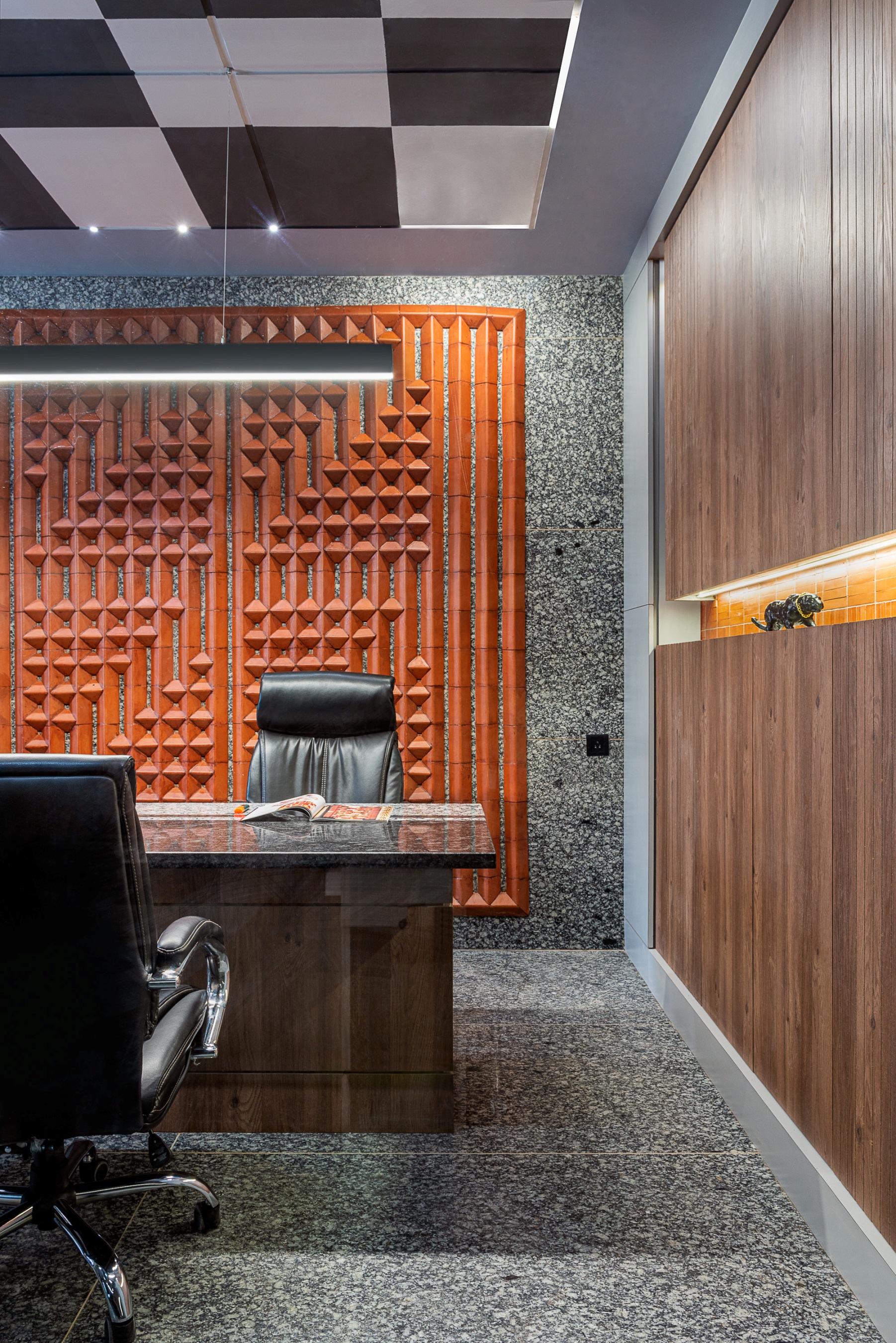 都市商业区中的自然元素办公室设计-16