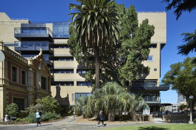 墨尔本大学某建筑适应性再利用项目丨Six Degrees Architects-52