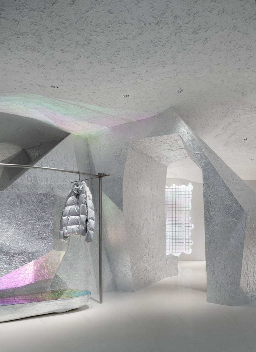 雪域幻境 · 户外购物店的创新设计-7