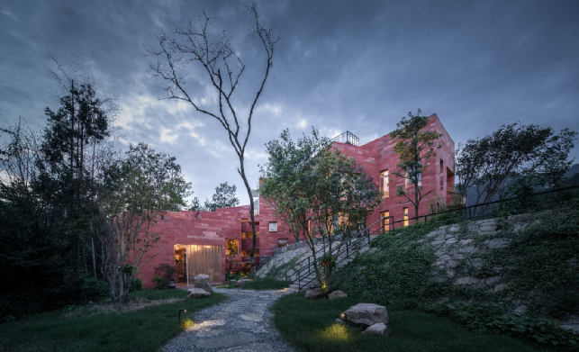 张家界山谷间的红色石屋丨中国张家界丨素建筑设计事务所-68