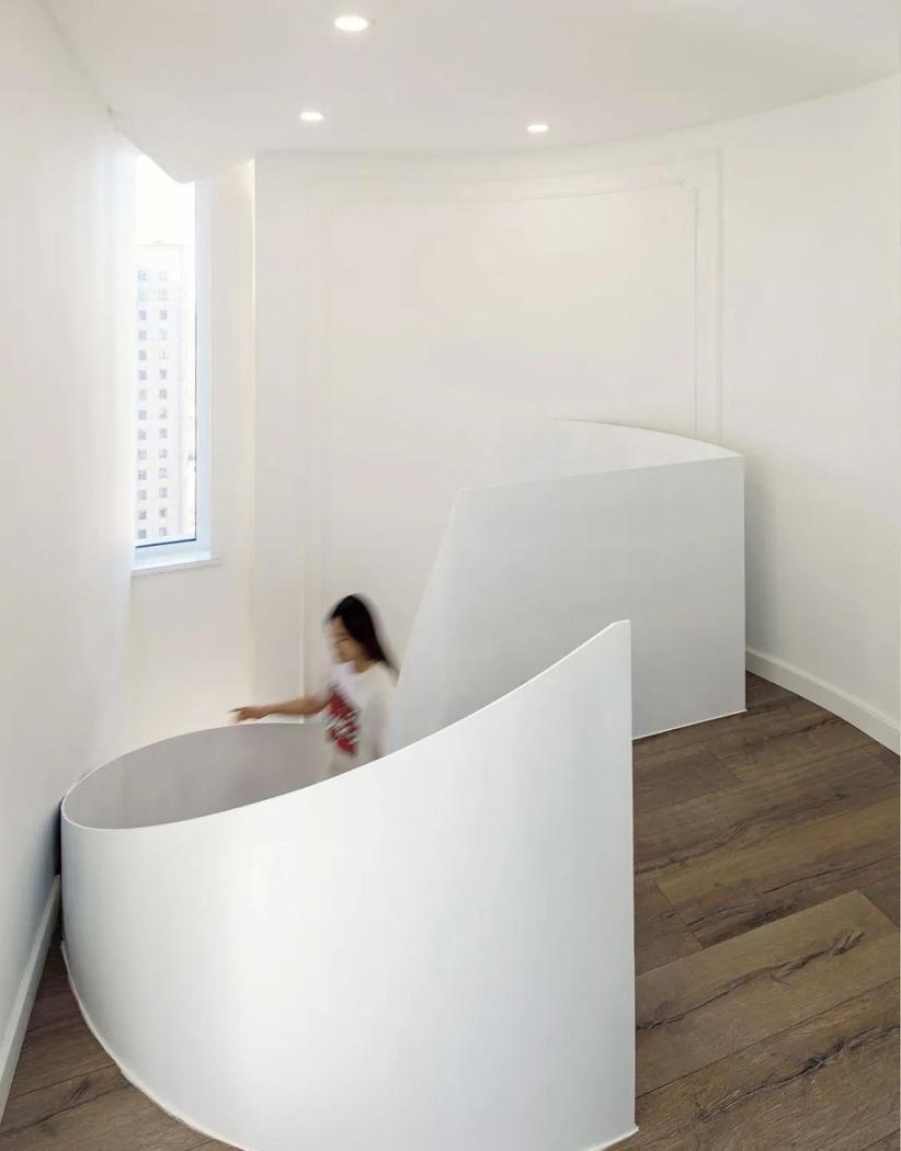 法式旋转楼梯公寓-45