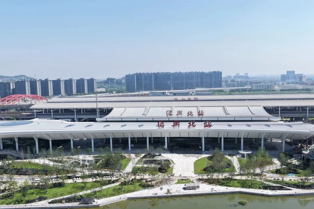 绍兴高铁北站TOD综合体交通枢纽投入运营-0