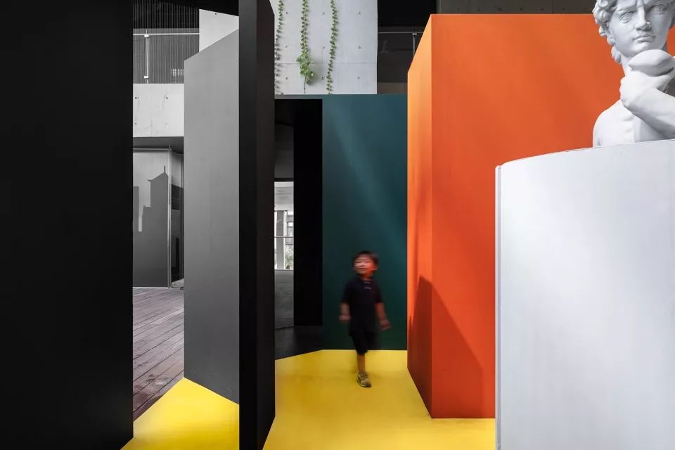 深圳“两个人的欲望都市”微型城市装置-51