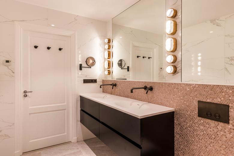 水滨玛丽娜博物馆广场丨荷兰阿姆斯特丹丨Evi Om Design-24