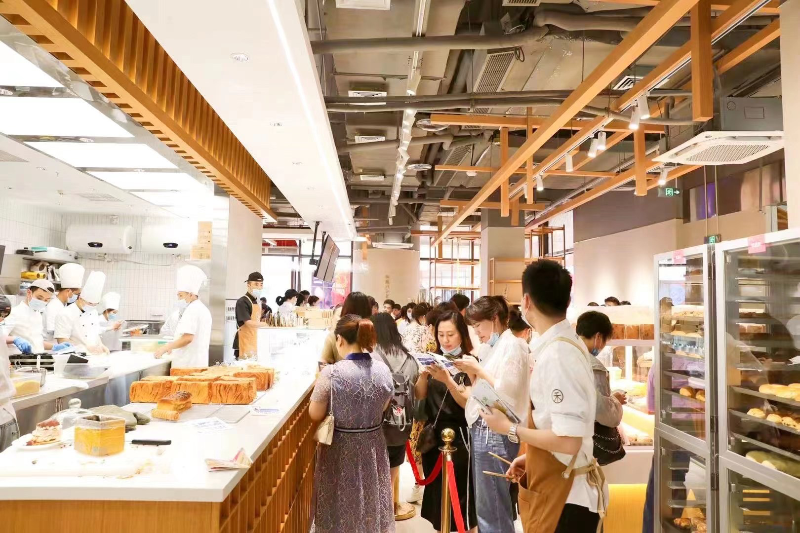 司小禾舟山宝龙广场店丨中国舟山丨魔戏空间设计-44