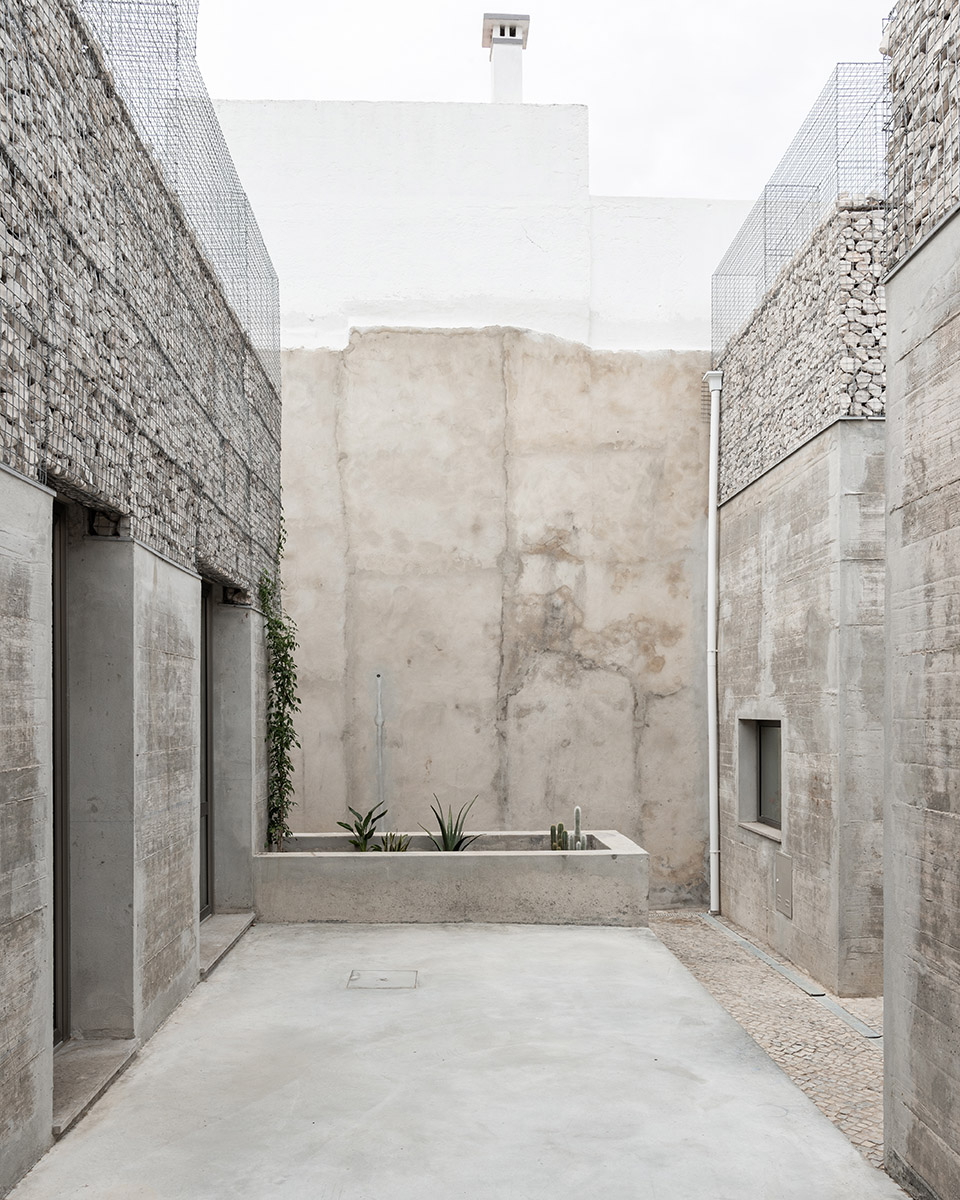 葡萄牙三栋建筑的混凝土立面设计丨Corpo Atelier-44