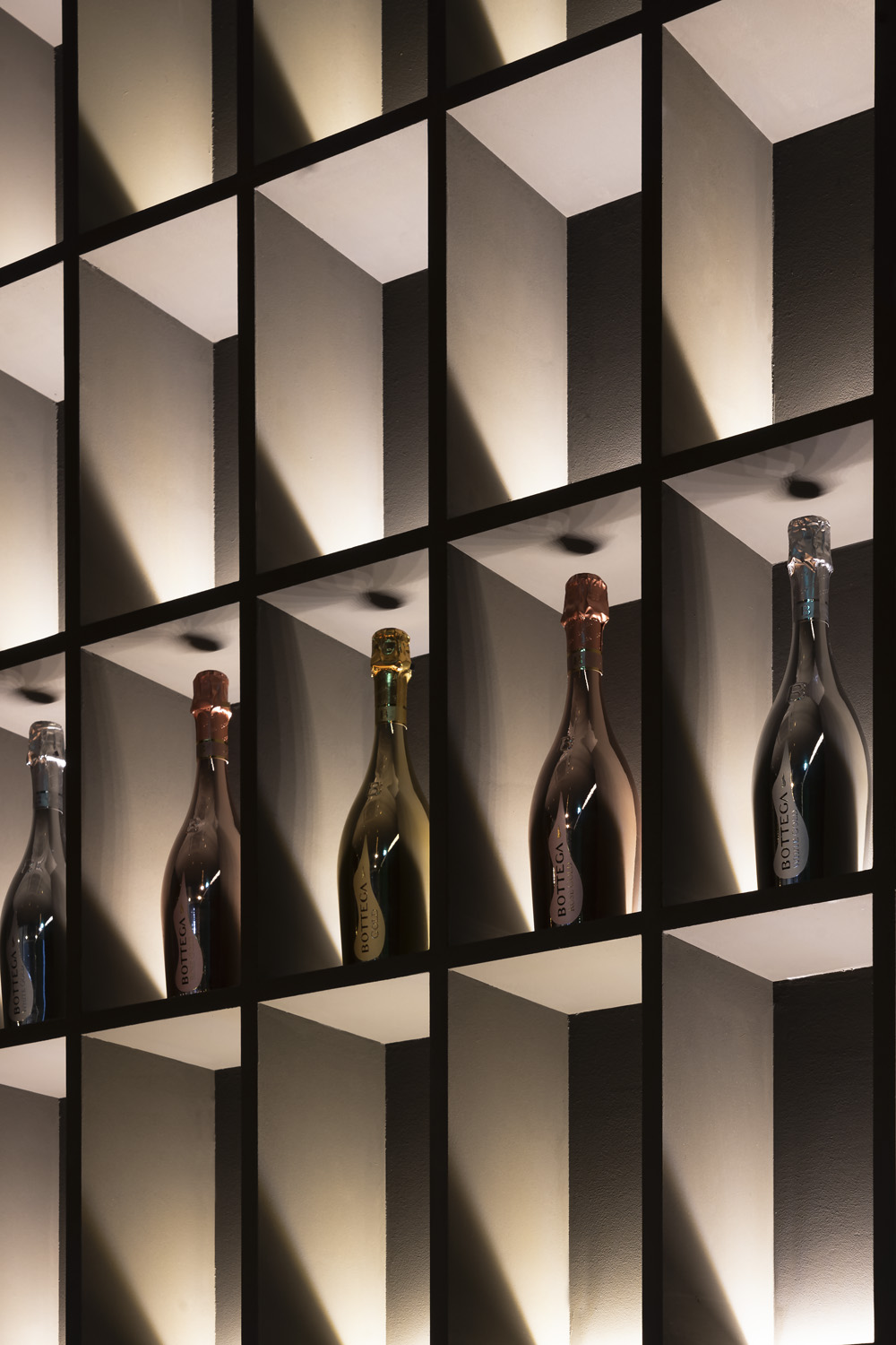 高级黑调，14 平室内设计惊艳之作-15