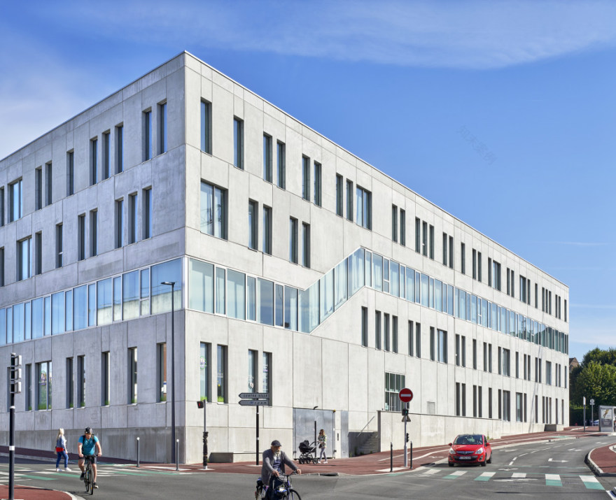 法国缤客网法国办公室设计 · Coldefy-31