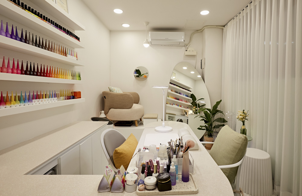 极简白诠释四坪小店的精致魅力-7