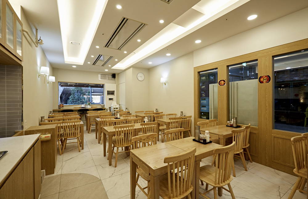 极简白橡木，17 平米小空间的大设计-8