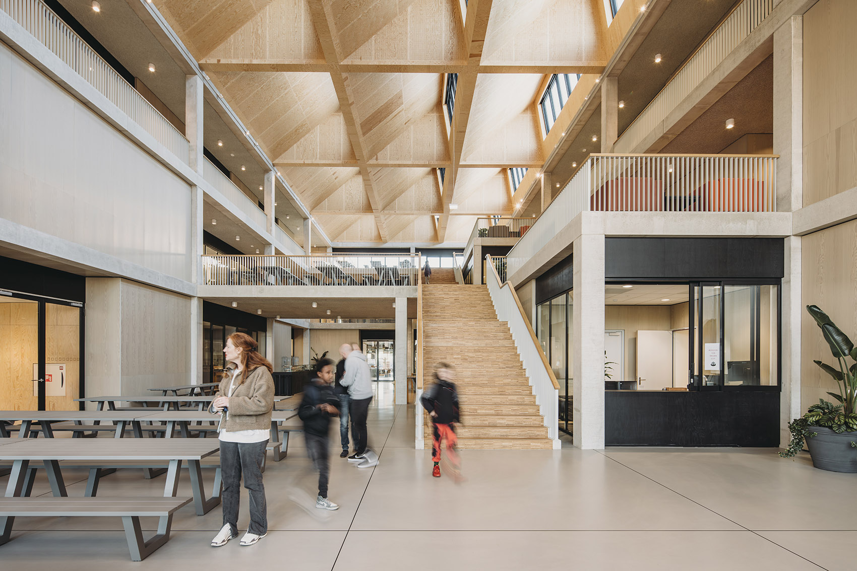 Het Element新校舍，荷兰 / De Zwarte Hond-19