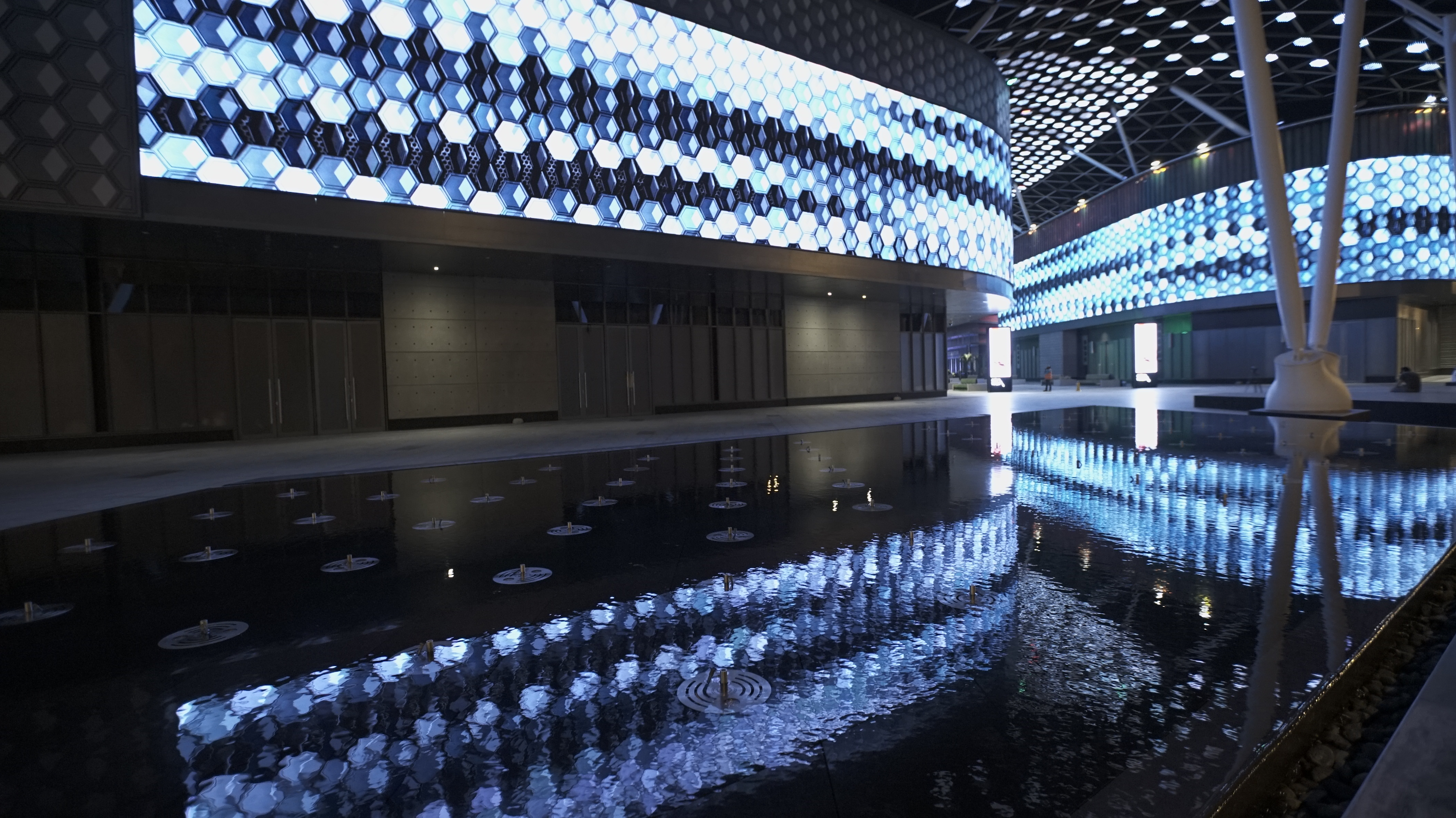 迪拜 CityWalk | 巨型多媒体购物中心-28