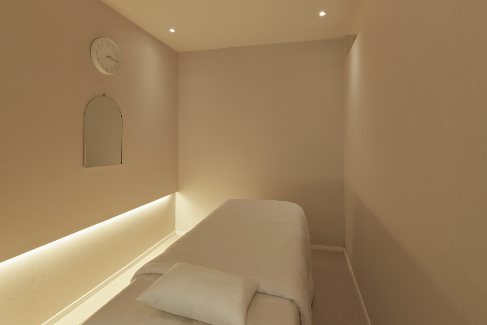 白色梦幻，高级感爆棚的 27 平米小户型设计-7