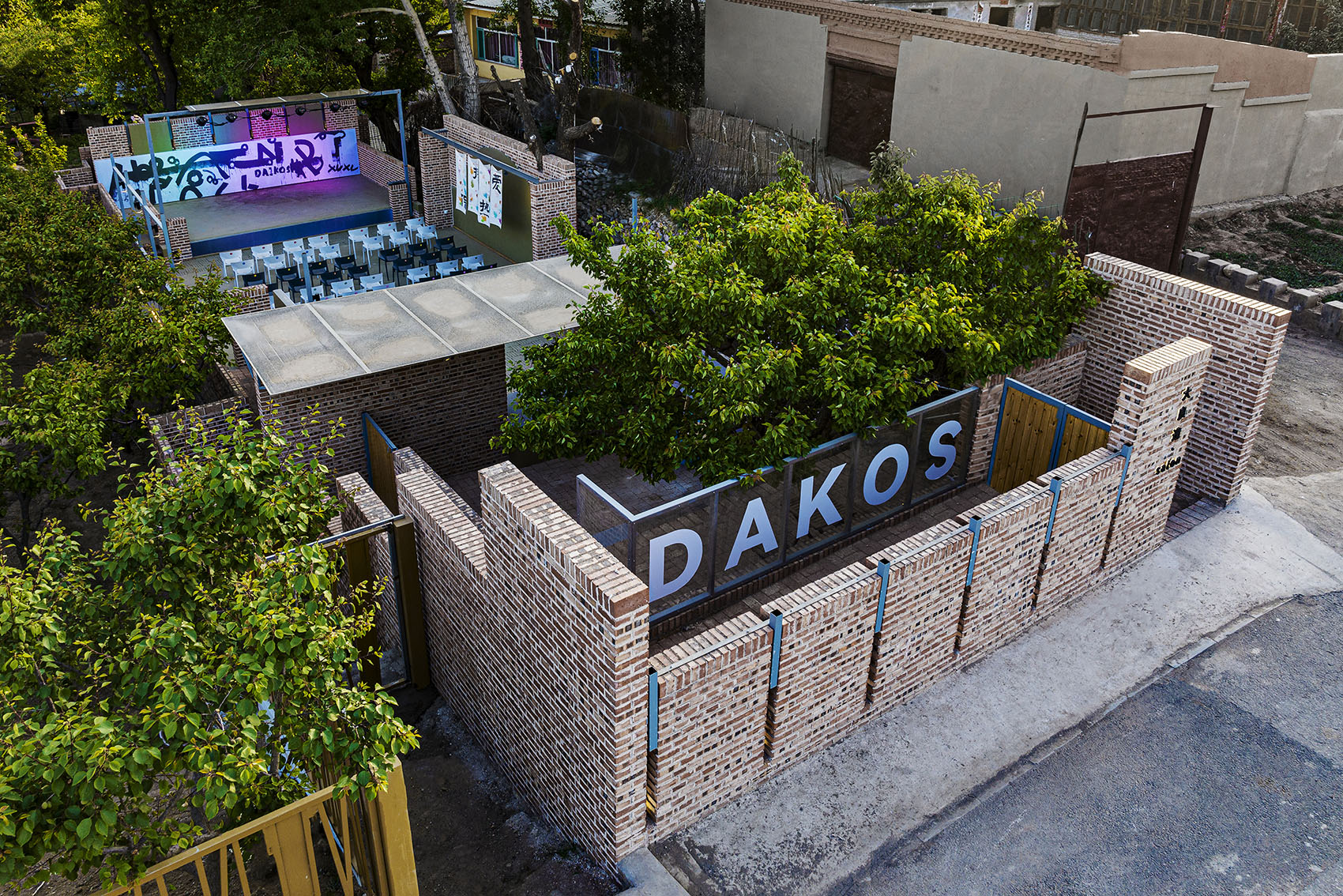 呼和浩特大良造 salon – 乡村的剧场丨中国呼和浩特丨大良造建筑与环境-5