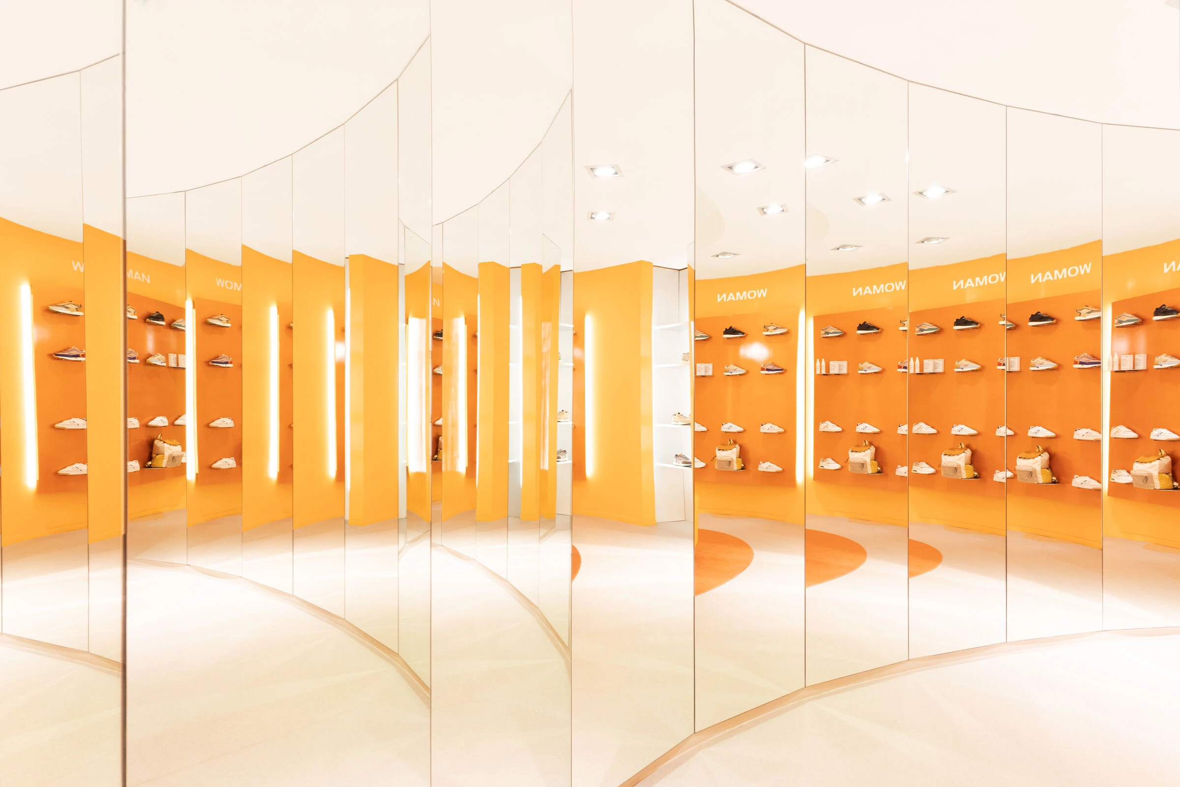 霍夫零售愿景丨西班牙丨CULDESAC-30