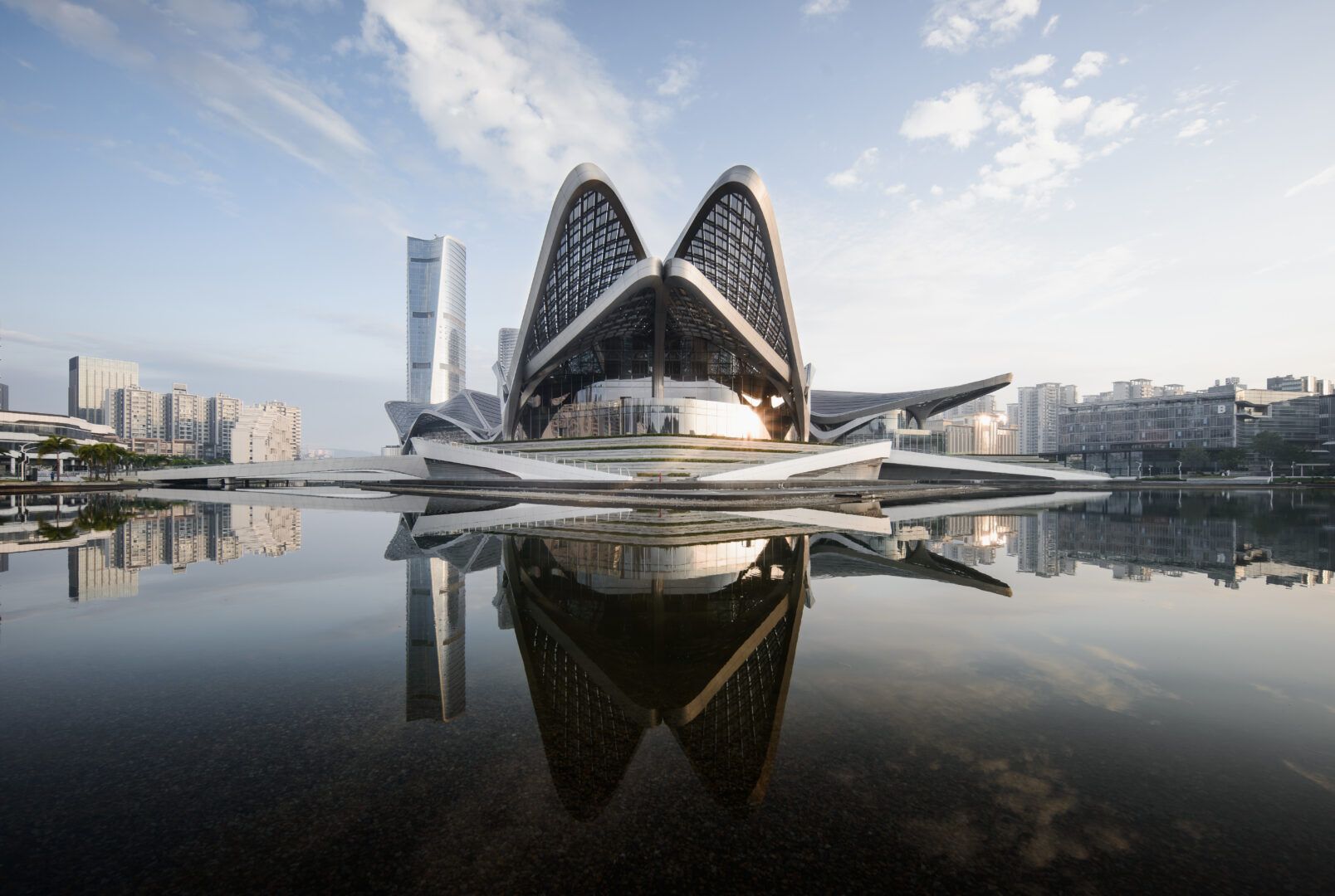 ZHUHAI JINWAN CIVIC ART CENTRE | ZAHA HADID ARCHITECTS - ARCH2O-10