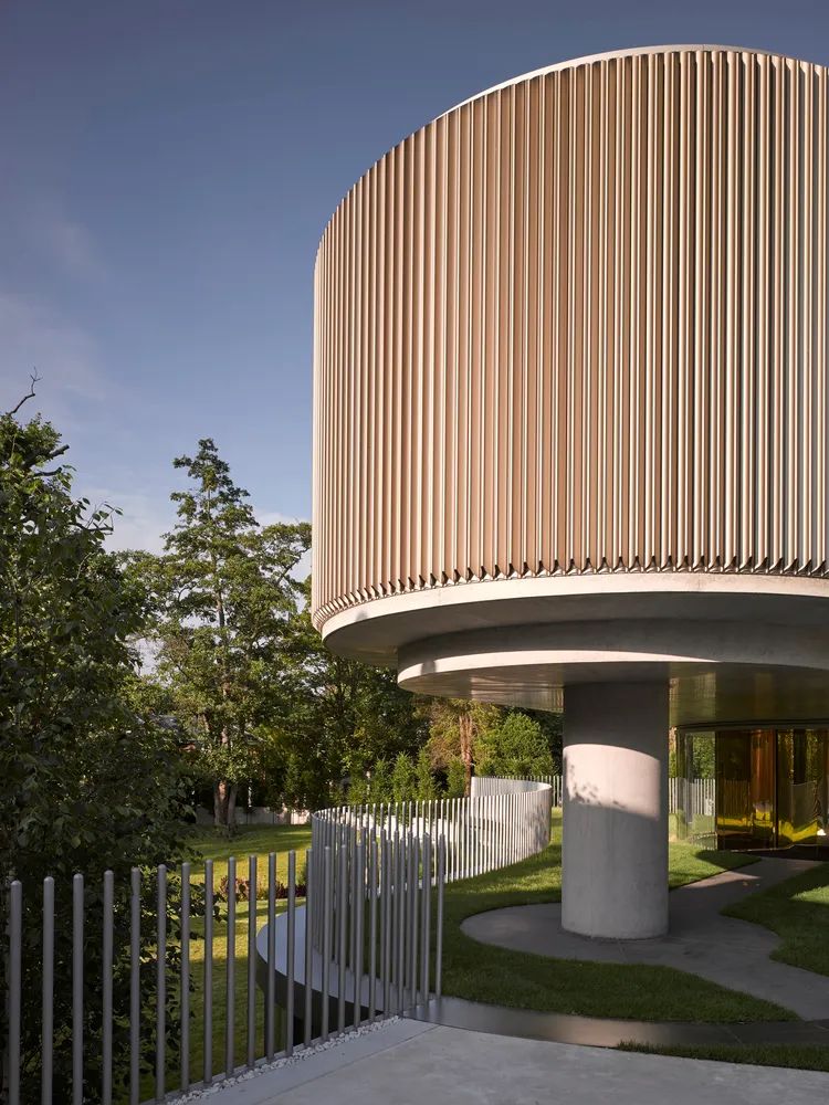 伦敦 Eldridge 住宅 | 融入环境的当代设计-21