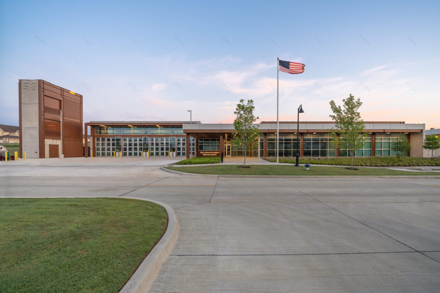 达拉斯第58号消防站丨GSR Andrade Architects-1