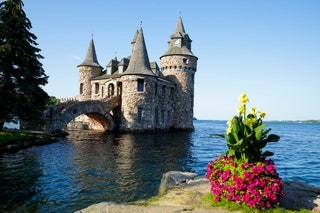 全球九大豪华城堡婚礼场地-20