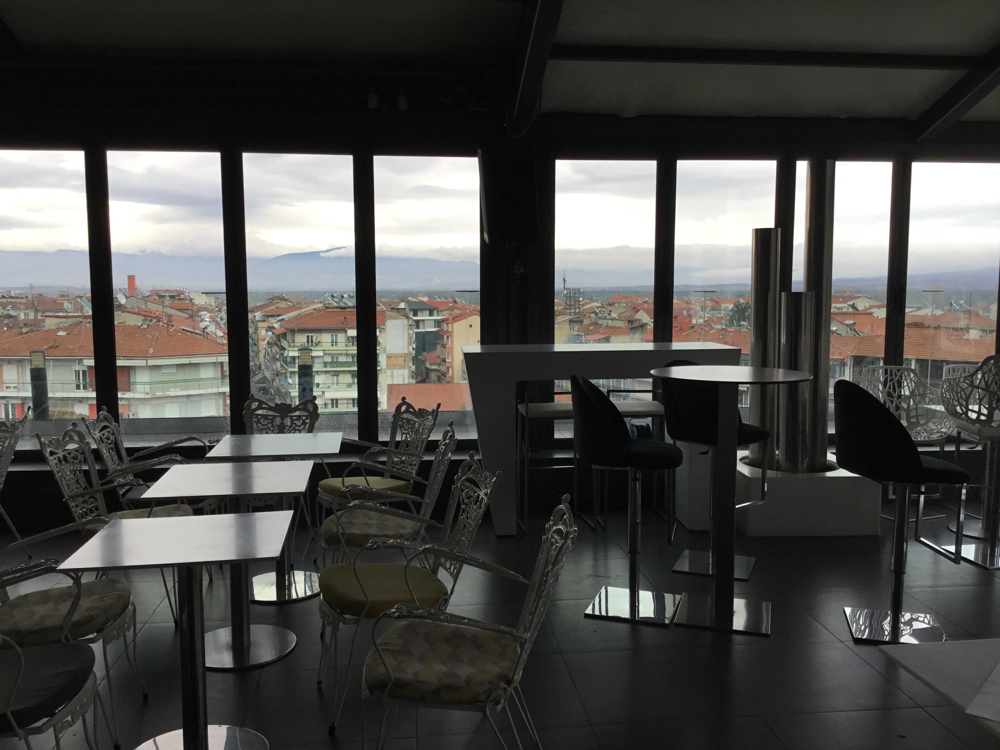 Redesign: Ταράτσα rooftoop cafe bar στη Φλώρινα | winter edition – πριν και μετά-23