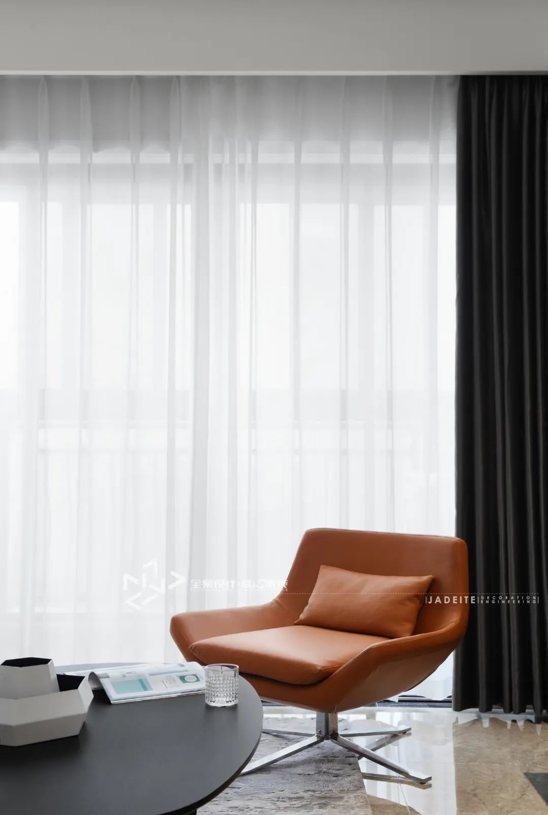 85㎡现代黑白灰,单身小哥哥的简洁时尚之家-42