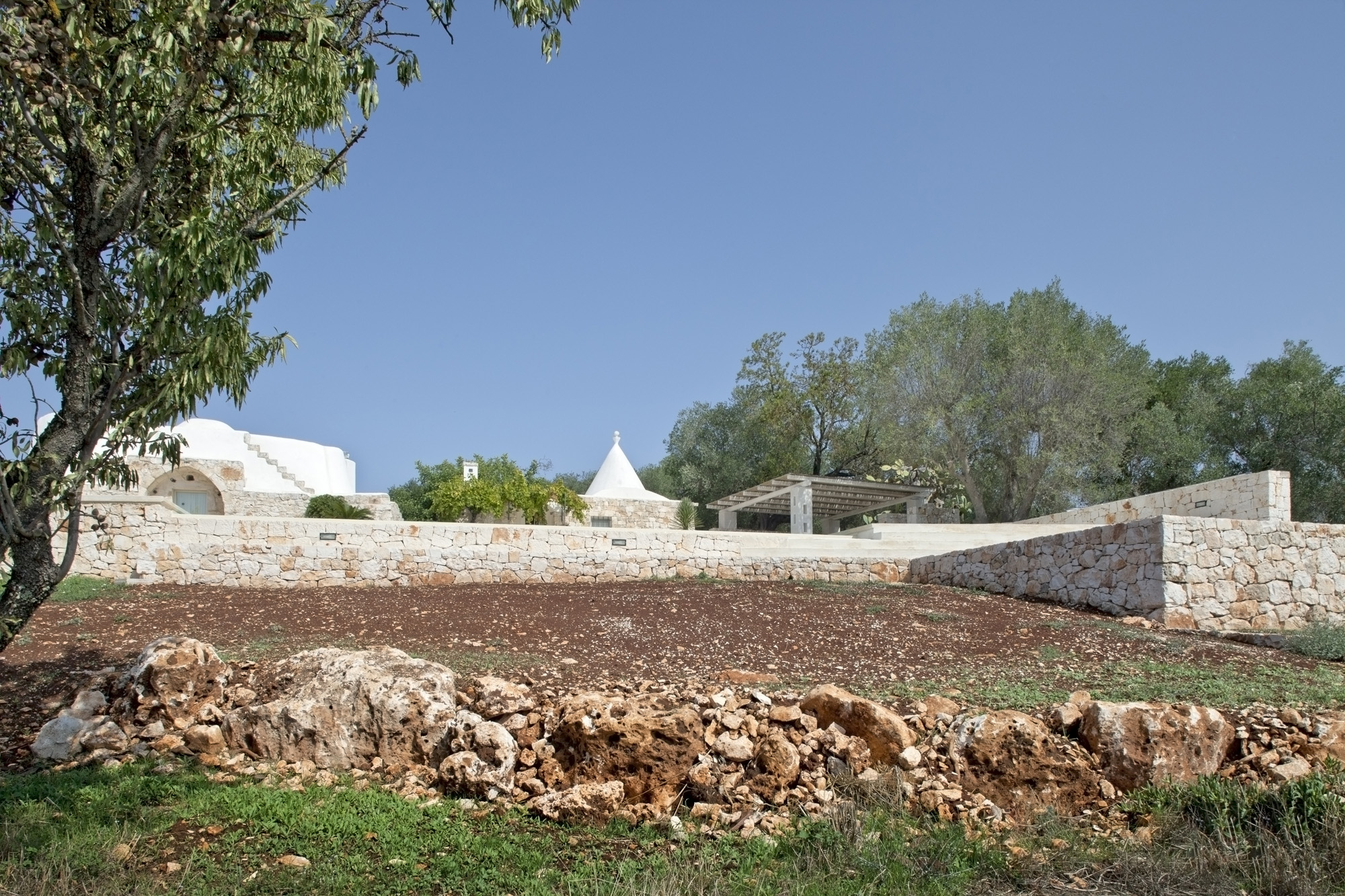 意大利乡村风格石头住宅,融合传统与舒适-8