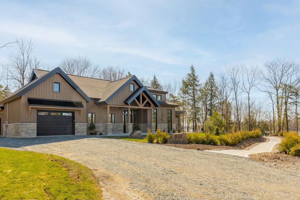 劳伦琴地区水边豪华房产丨Joli Joli Design-37