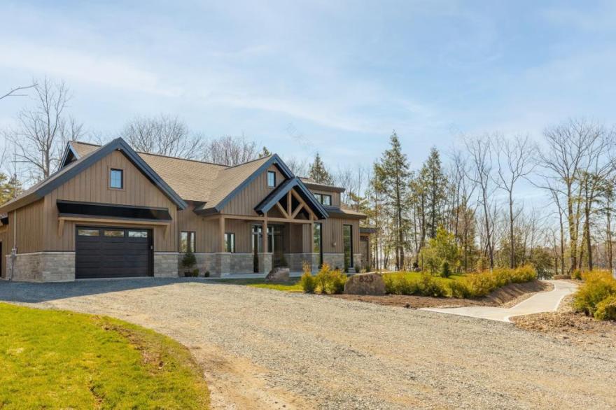 劳伦琴地区水边豪华房产丨Joli Joli Design-37