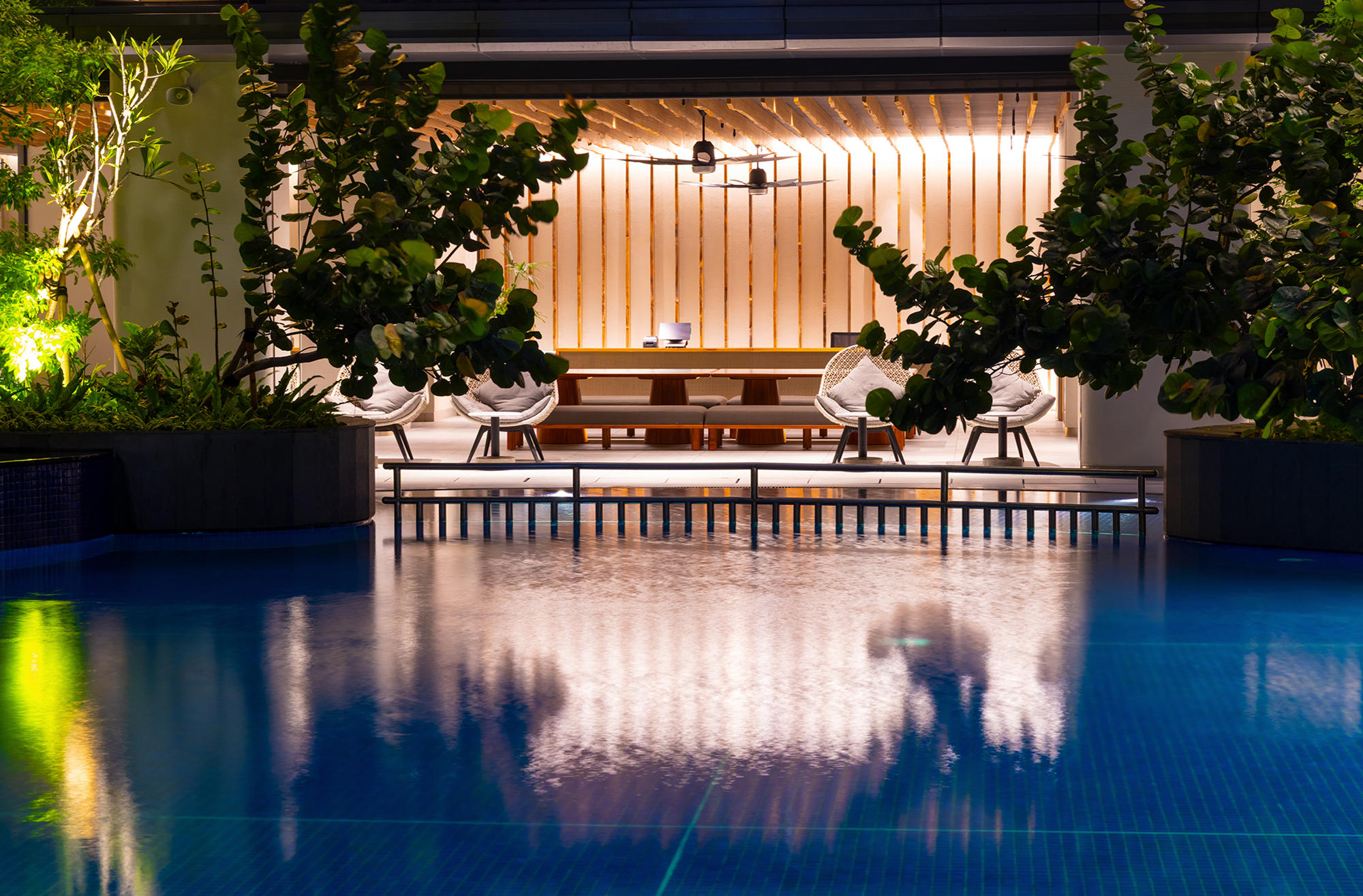 ブランズ メガクニンガン ＆ スイスホテルリビング ジャカルタ メガクニンガン ランドスケープ｜FIELD FOUR DESIGN OFFICE-2