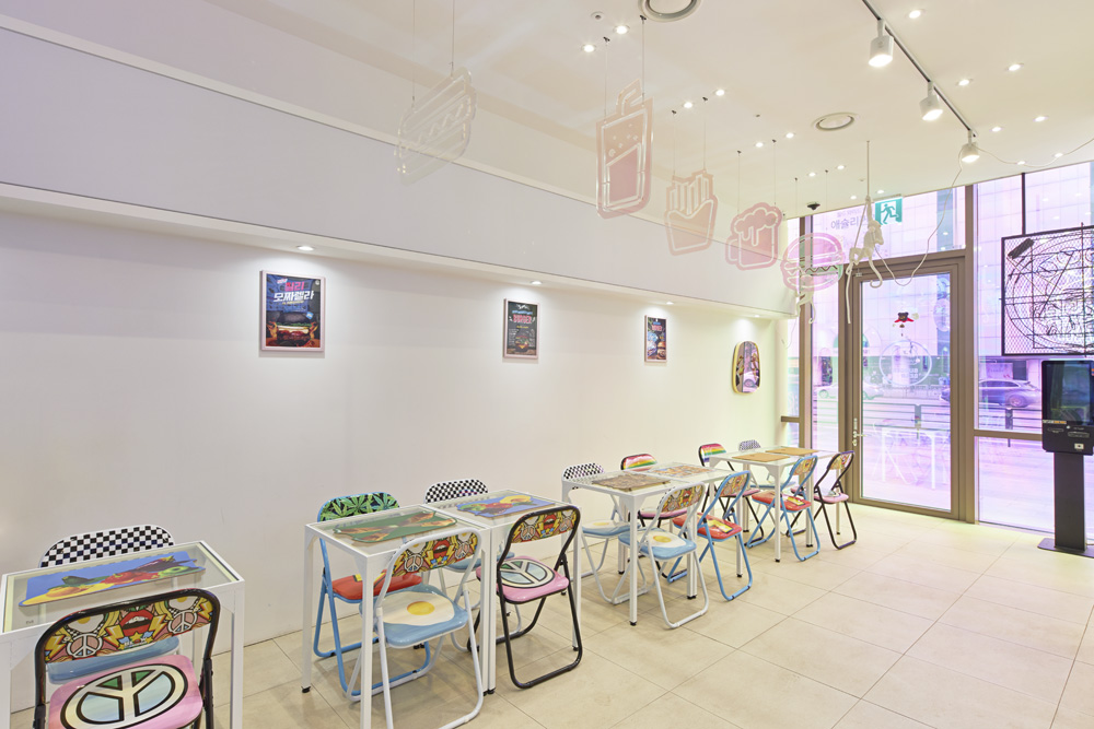 白色极简办公室，打破传统格局-6