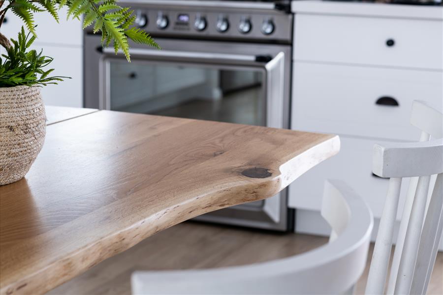 狭长的拉脱维亚式公寓精致设计丨室内设计师塔利·科恩·利德-37