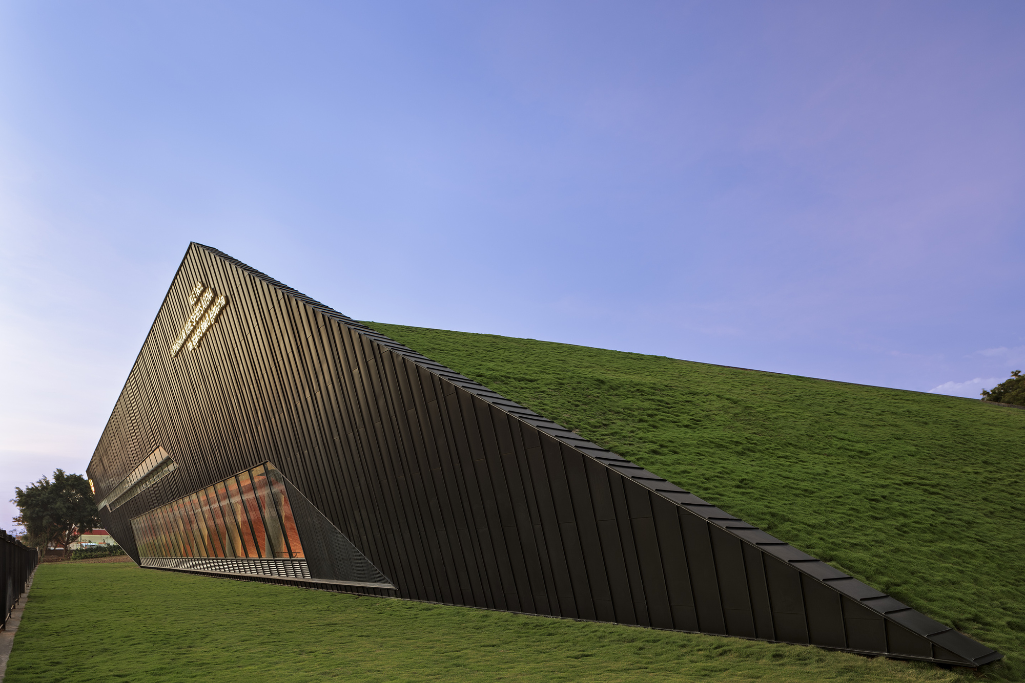 Figured Ground - University Sports Arena / Thirdspace Architecture Studio-23