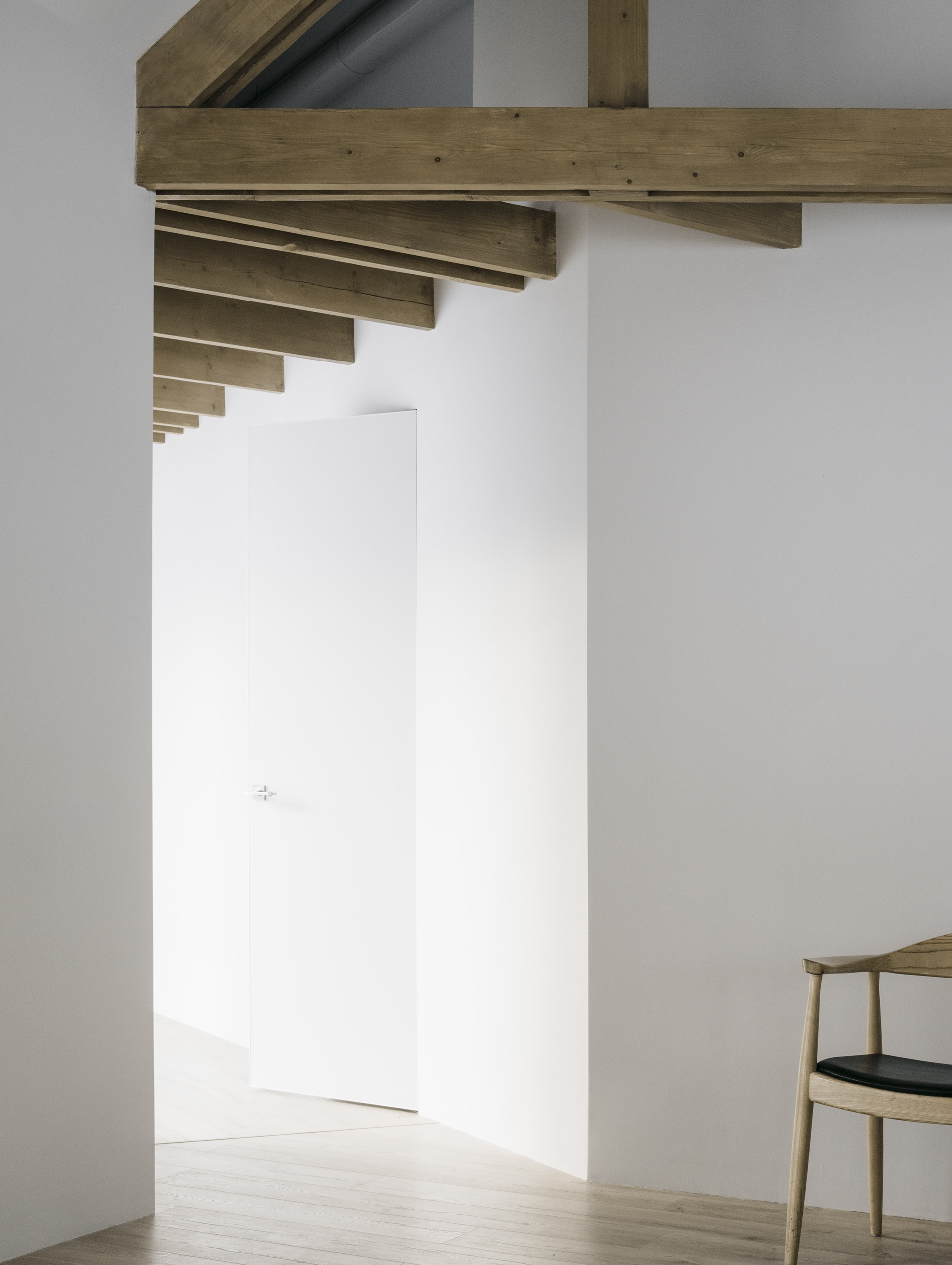 托架屋；支架屋（注：bracket有托架；支架等意思，这里结合具体语境可能会有更合适的表达，如果Bracket House是特定名称，可保持原样或根据其背景赋予更准确称呼 ） -30