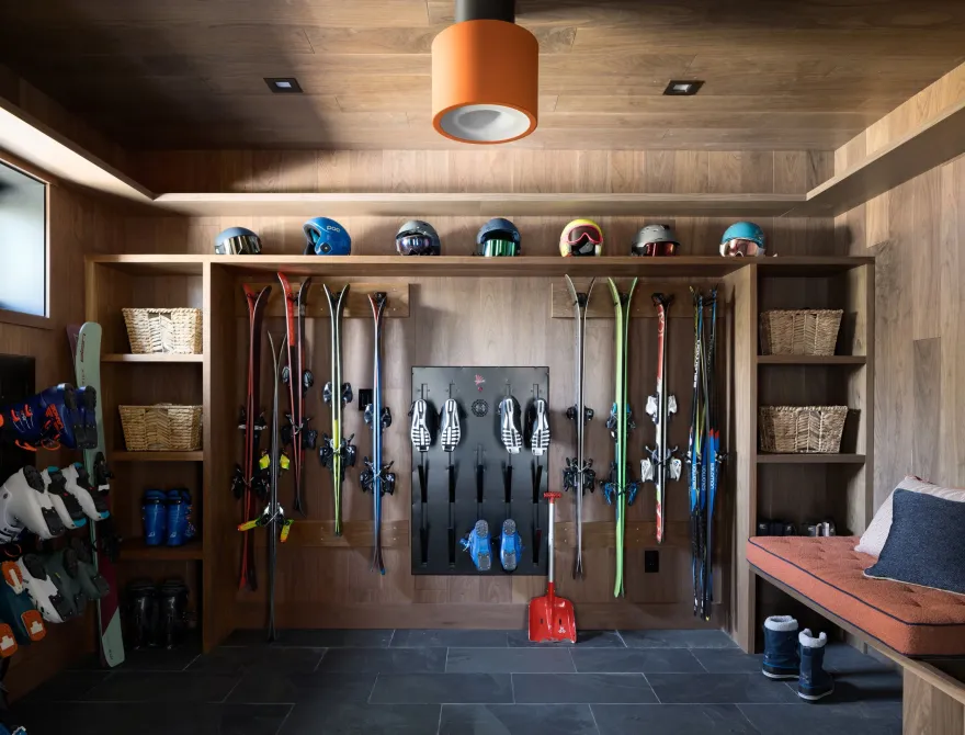 现代滑雪木屋丨Ann Lowengart Interiors-28