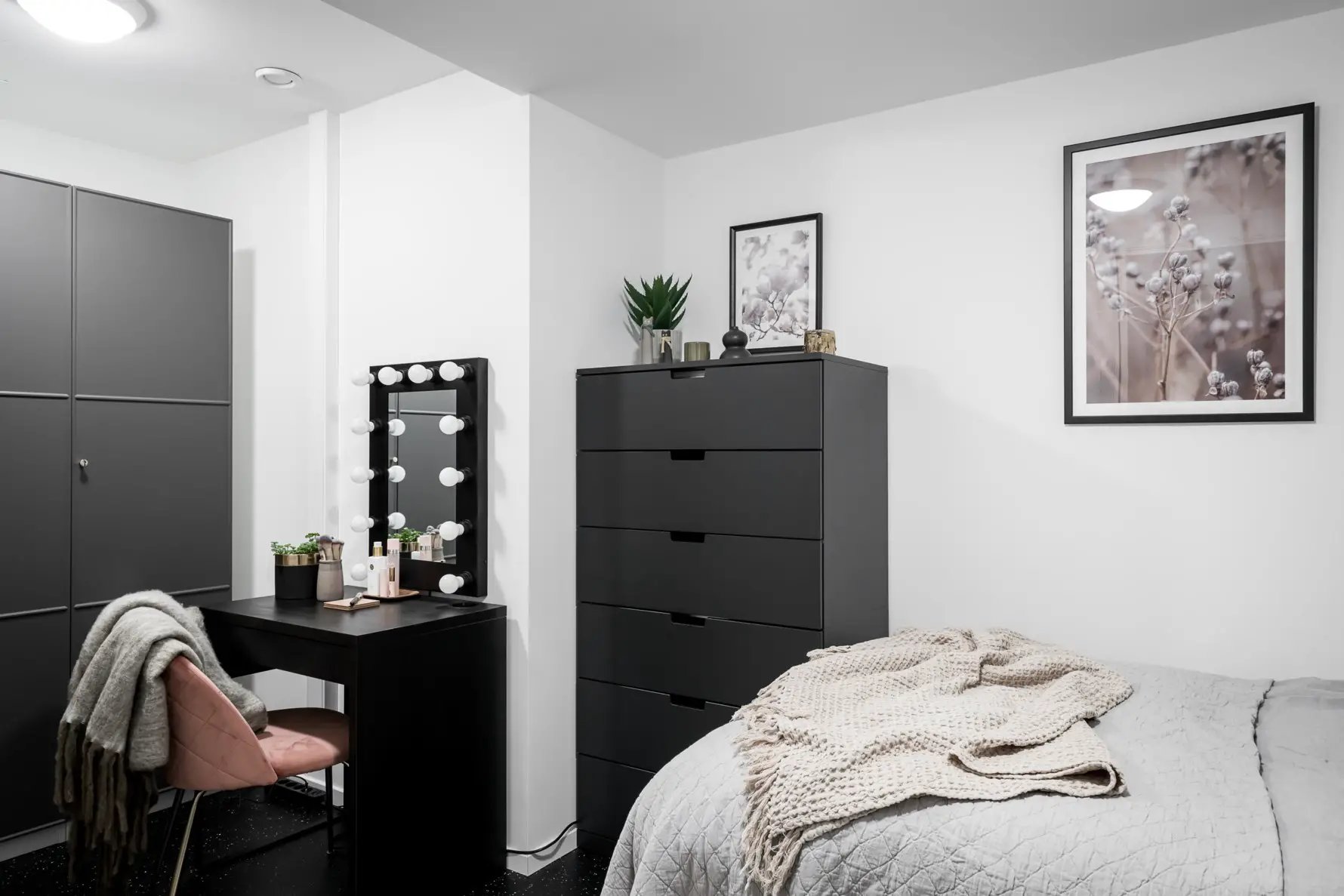 瑞典 35m2 精致一居,空间利用典范-13