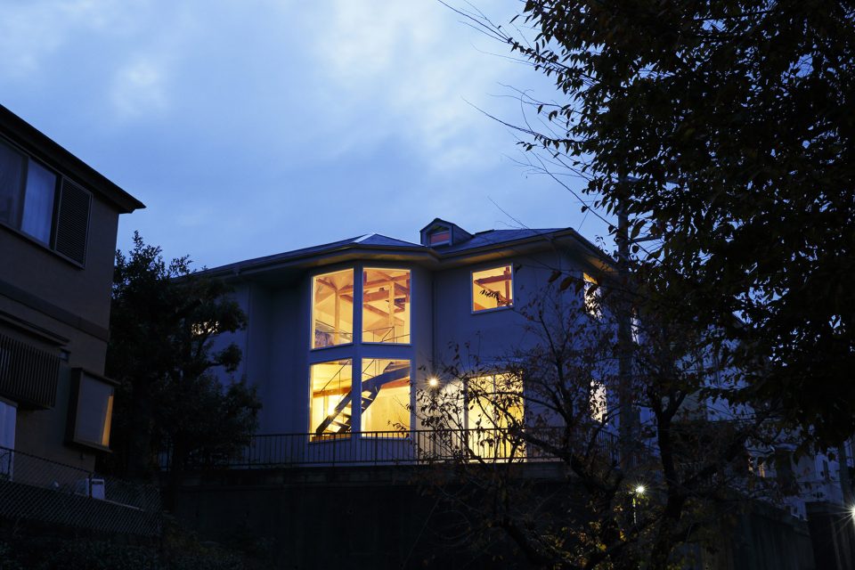 神奈川县日吉本町住宅改造 | 公园、阶梯、电线杆尽收眼底-27