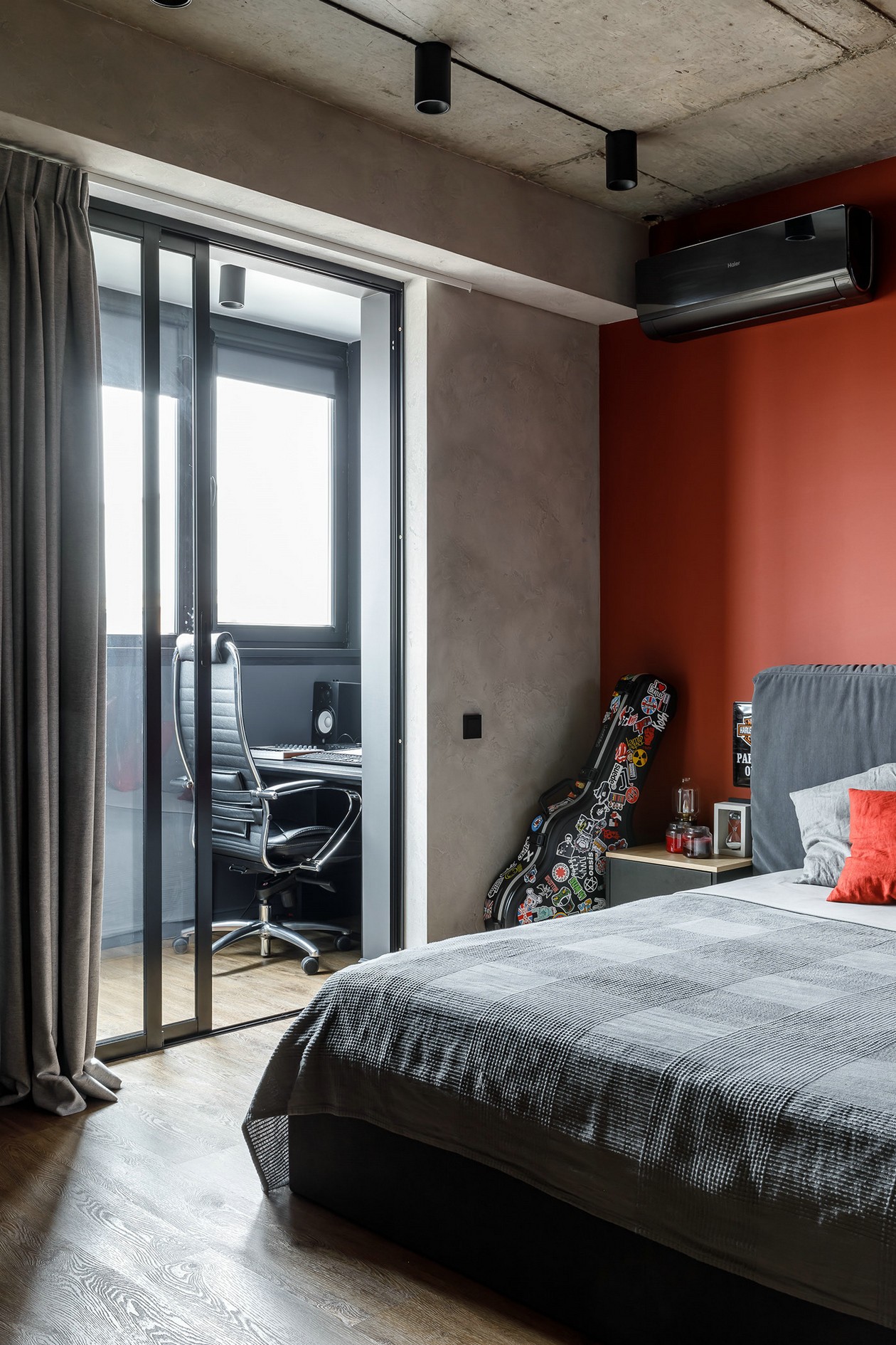 充满阳刚之气的单间公寓-10