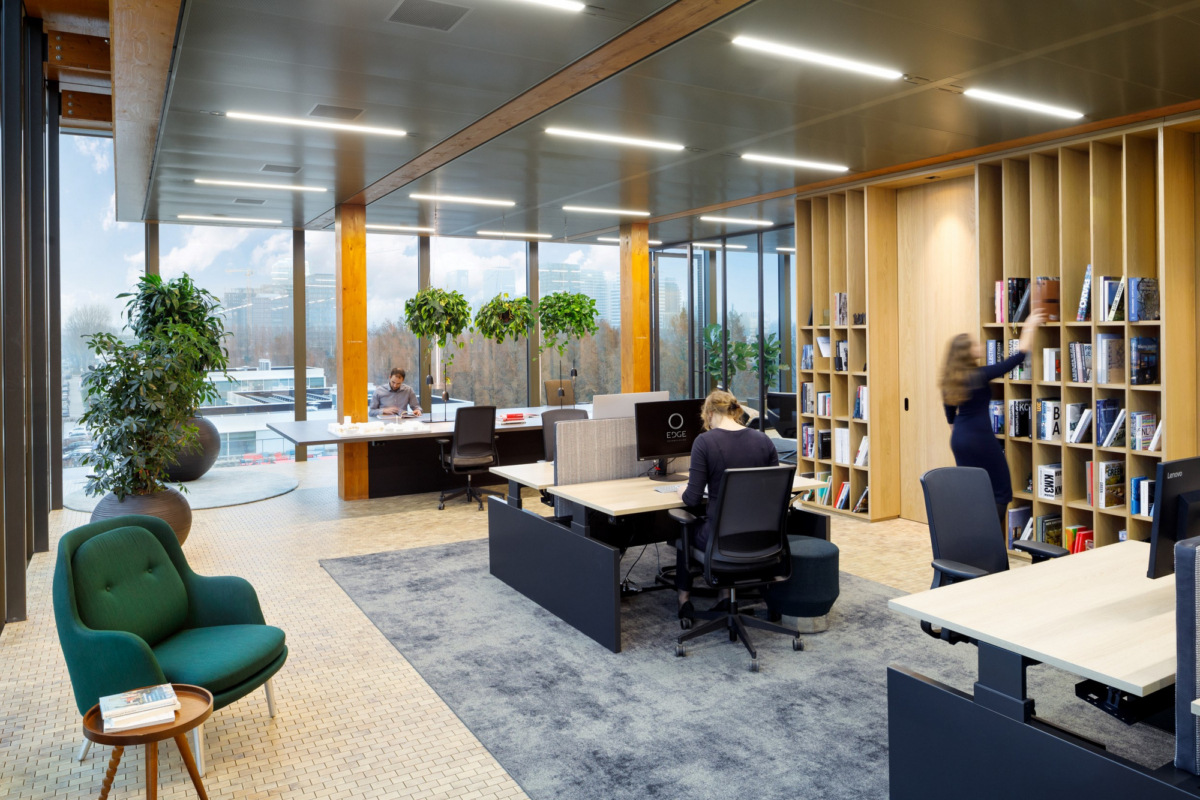 绿色科技未来,荷兰 EDGE Technologies 办公室设计-17